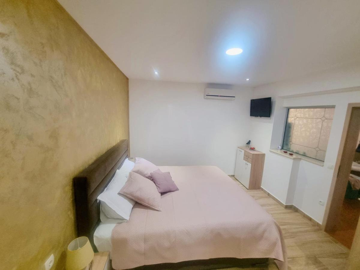 Apartments Luxury Oasis Makarska Exterior photo